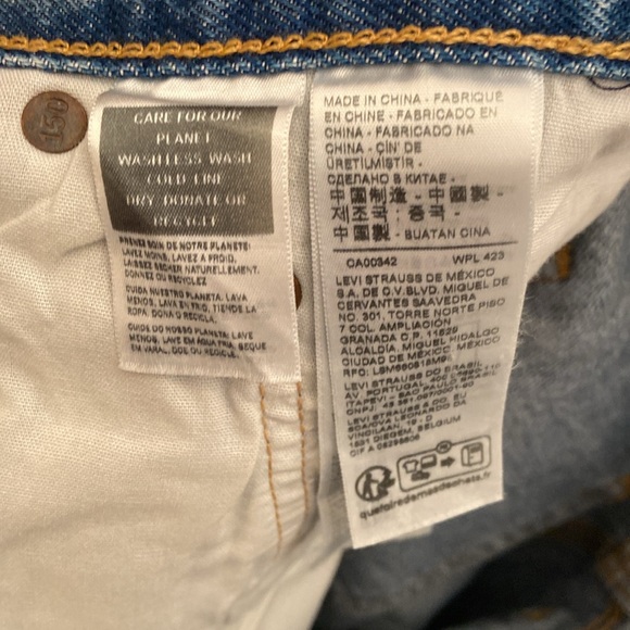 Levi’s 150 Yr. Ann. 501, Heart Patchwork Embroider (2022), 32x30, NWT $149 MSRP - Picture 6 of 13